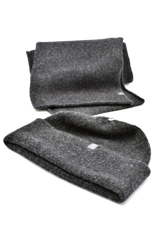 1800 Gunmetal Classic Scarf + matching Egmont Cuffed Toque